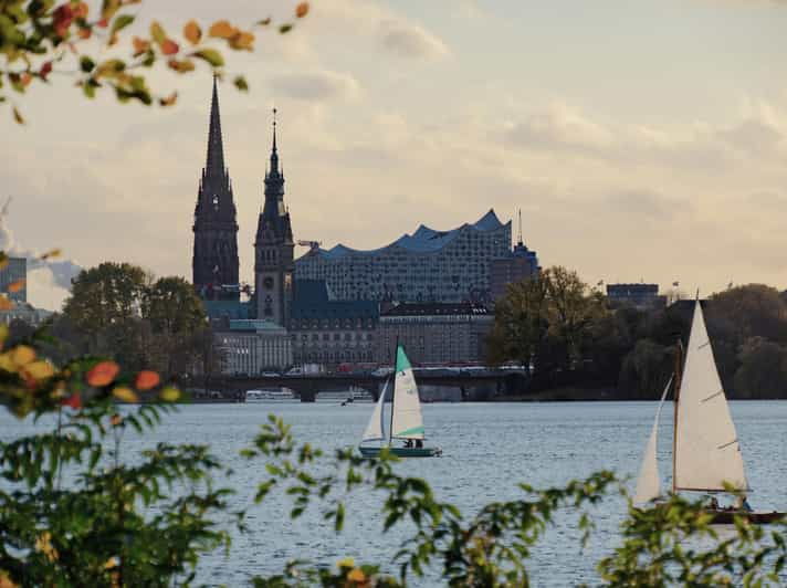 Hamburg: Der Hakuna Tag - The Cultural Program with Sandra Keck