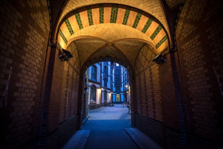 Hamburg: Eerie Speicherstadt Tour - The Experience Itself