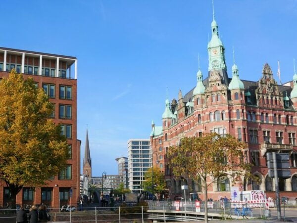 Hamburg: Elbphilharmonie Plaza and HafenCity Food Tour - Itinerary