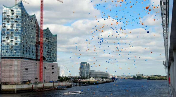 Hamburg: Elbphilharmonie Plaza & HafenCity Audio Tour (EN) - Key Points