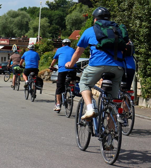 Hamburg: English Bike Tour - Around the Outer Alster Lake - Good To Know