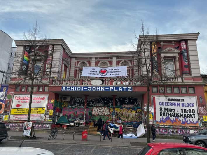 Hamburg: Guided Tour Through the Schanzenviertel - Key Points
