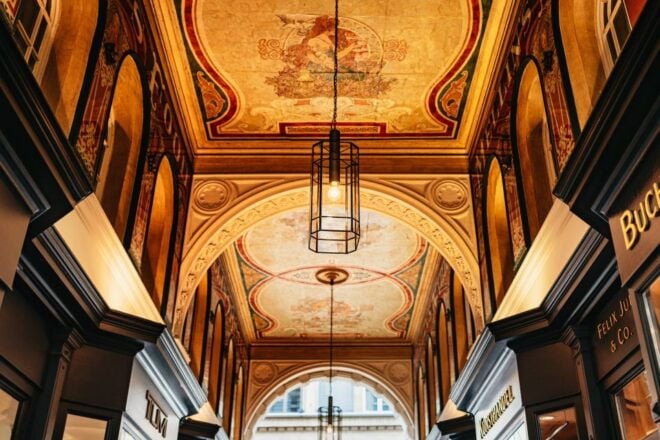Hamburg: Guided Walking Tour for Harry Potter and Magic Fans - Visit St. Nicholas Church and More