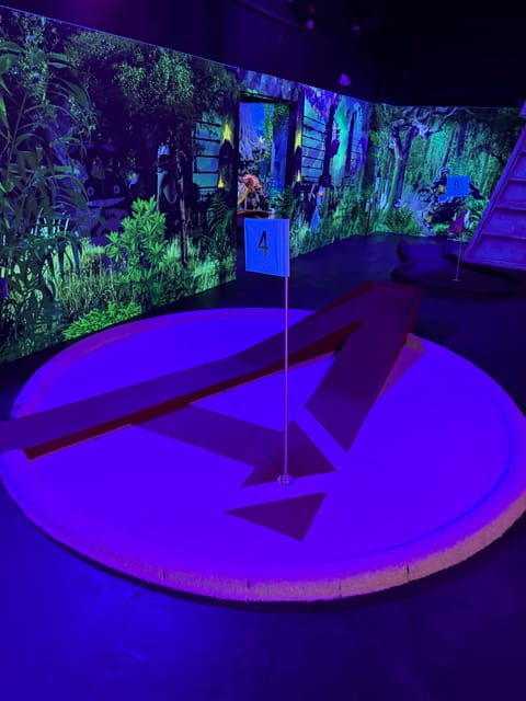 Hamburg Hafencity:Moviegolf - Course Description