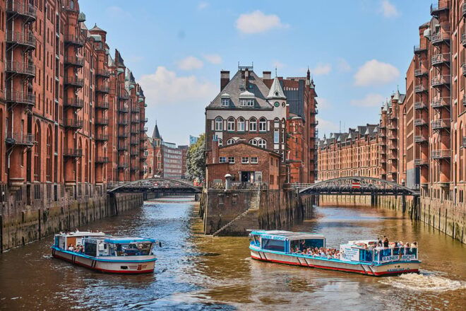 Hamburg: Harbor Cruise and Bus City Hop-On Hop-Off Tour - Experience Highlights