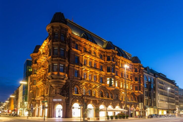 Hamburg: Highlights Self-Guided Scavenger Hunt and City Tour - Activity Overview