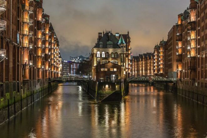 Hamburg: Highlights Self-Guided Scavenger Hunt and City Tour - Required Items