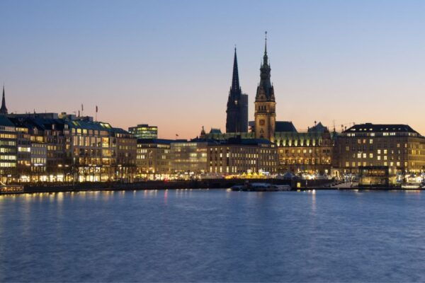 Hamburg: Highlights Self-Guided Scavenger Hunt and City Tour - Customer Reviews