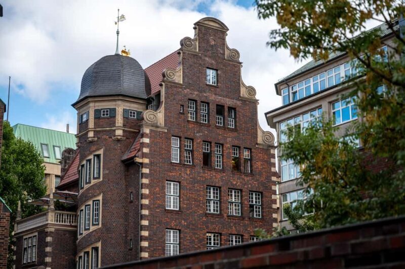 Hamburg: Historic WW2 Walking Tour & Panorama in Small Group - The Sum Up
