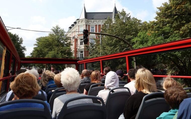 Hamburg: Hop-On/ Hop-Off Tour Classic Line Familienticket - Who Should Consider This Tour?