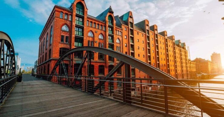Hamburg: Insta-Perfect Walk With a Local - Key Highlights
