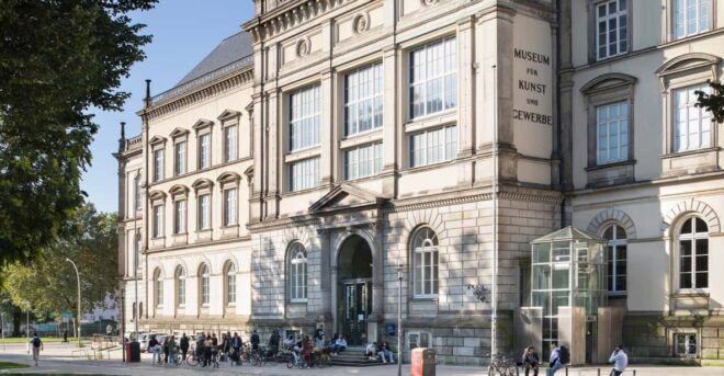 Hamburg: Museum of Arts and Crafts Entrance Ticket - Accessibility and Location