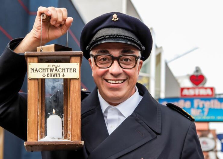 Hamburg: Nachtwächtertour Von St. Pauli Auf Deutsch - Activity Details