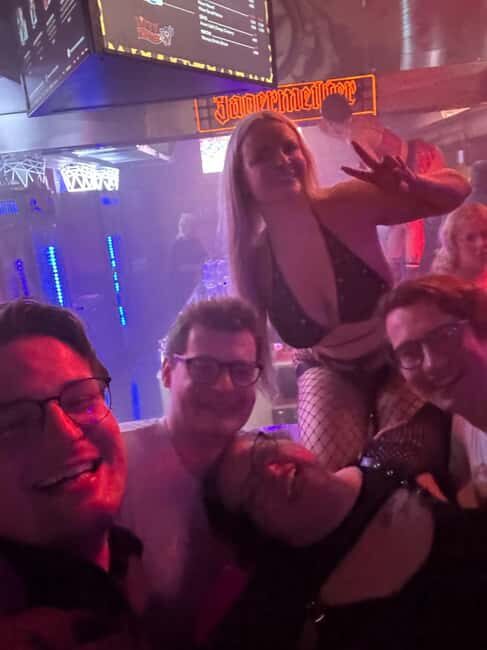 Hamburg: Neighborhood tour with a former dominatrix - Who should consider this tour?