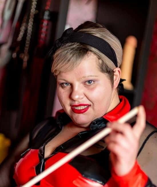 Hamburg: Neighborhood tour with a former dominatrix - Good To Know
