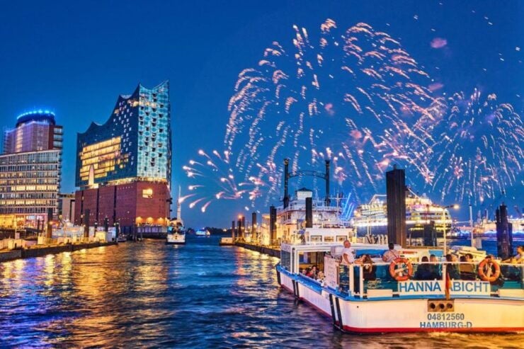 Hamburg: New Year's Eve Harbor Barge Cruise - Experience Highlights