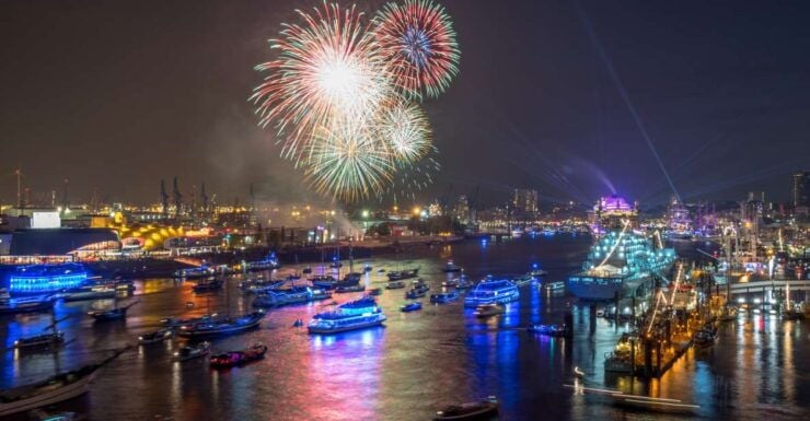 Hamburg: New Year's Eve Harbor Barge Cruise - Inclusions