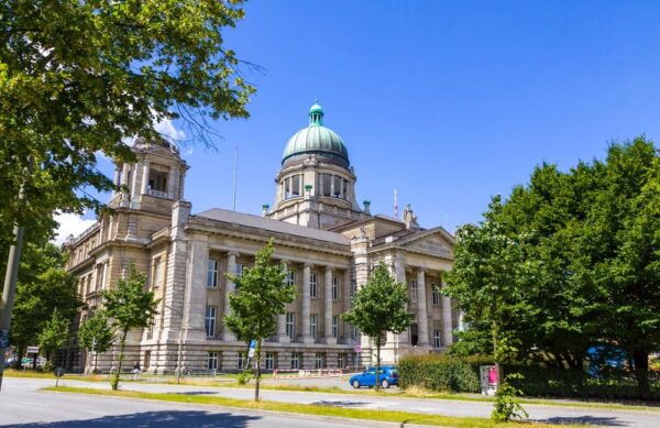 Hamburg Old Town and Hafencity: Walking Tour With Audio - Discounts for Group Bookings