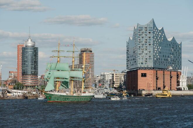Hamburg: Original XXL Paddle Steamer Tour - Customer Reviews and Ratings
