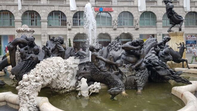 Hamburg: Outdoor Escape Game - Reserve Now & Pay Later