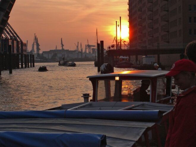 Hamburg: Port Anniversary Evening Cruise With Fireworks - Related Activities