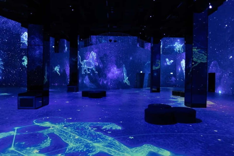 Hamburg: Port of Lights Cosmos Ticket - Encountering Celestial Wonders