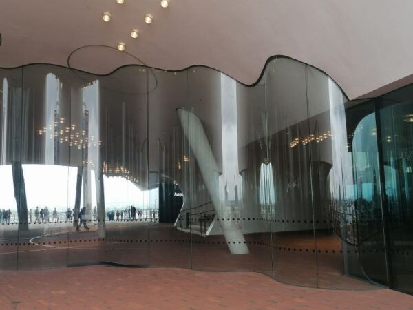 Hamburg: Private Beatles and Hanseatic League Tour by Van - Interactive Museum Visit