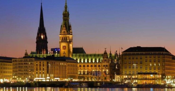 Hamburg: Private Custom Tour With a Local Guide - Experience Hamburg With a Local Guide