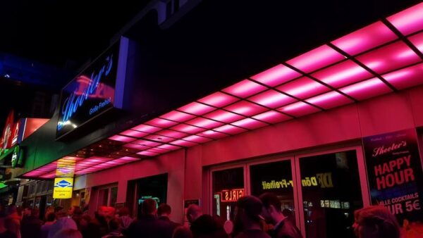 Hamburg: Private Premium Pub Crawl - Common Questions