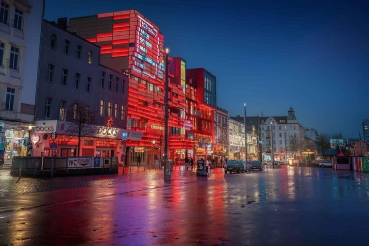 Hamburg: Private Reeperbahn Guided Walking Tour - FAQ