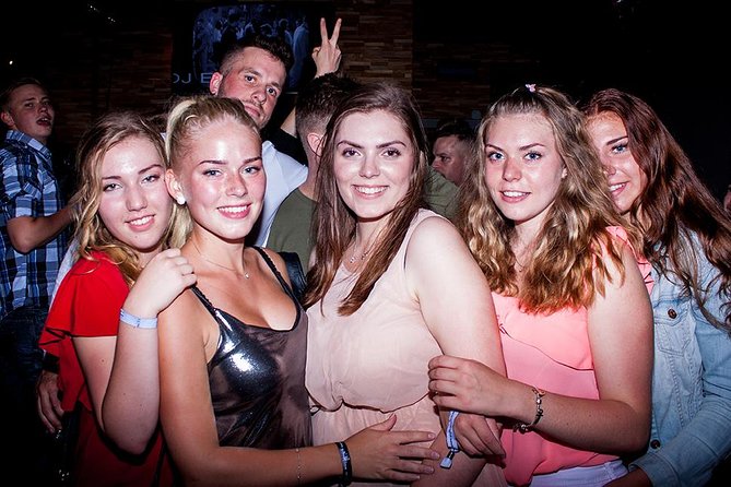 Hamburg Pub Crawl Including 1 Hour Flatrate for Beer - Pub Crawl Details