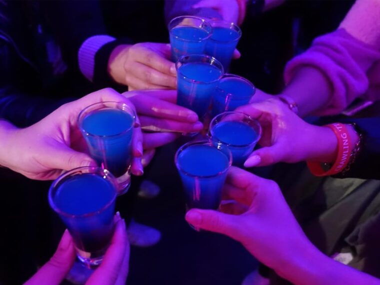 Hamburg: Reeperbahn pub crawl with insider-guide & shots - Authentic Insights from Reviews