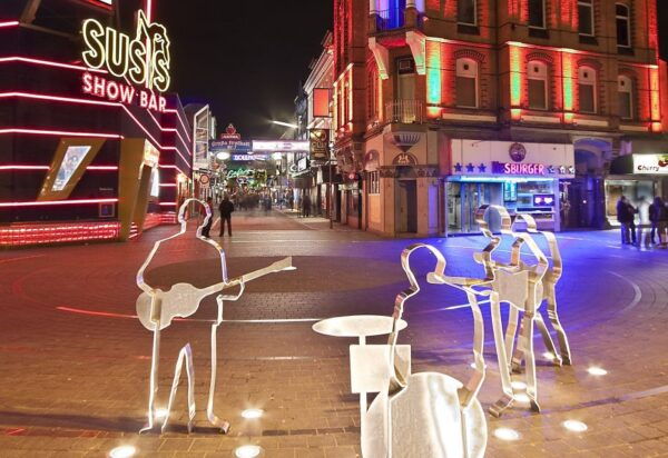 Hamburg: Reeperbahn Tour With English-Speaking Guide - Pricing and Availability