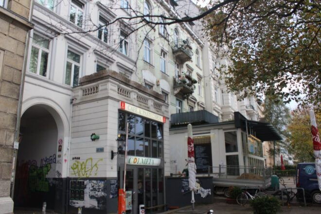 Hamburg: Schanzenviertel Culinary Tour - Learn About the Districts History