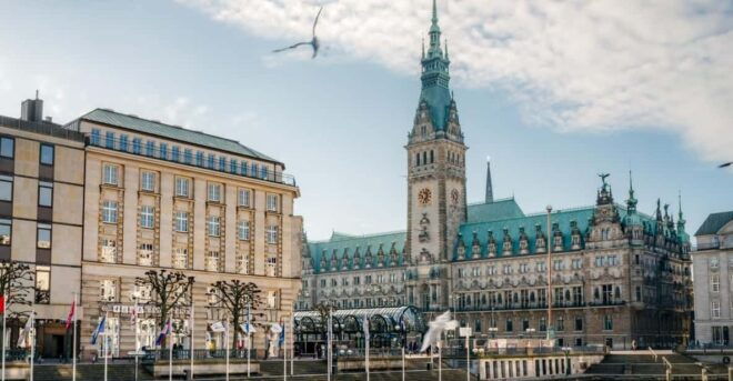 Hamburg: Selfguided Audiotour Old Town and City Center - Audiowalker App Details