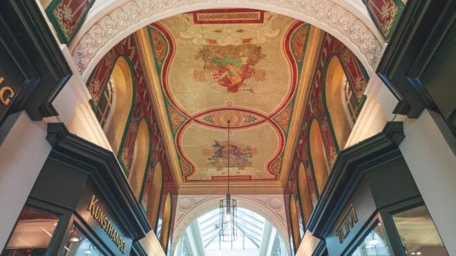 Hamburg: Selfguided Audiotour Old Town and City Center - Tour Stops and Highlights
