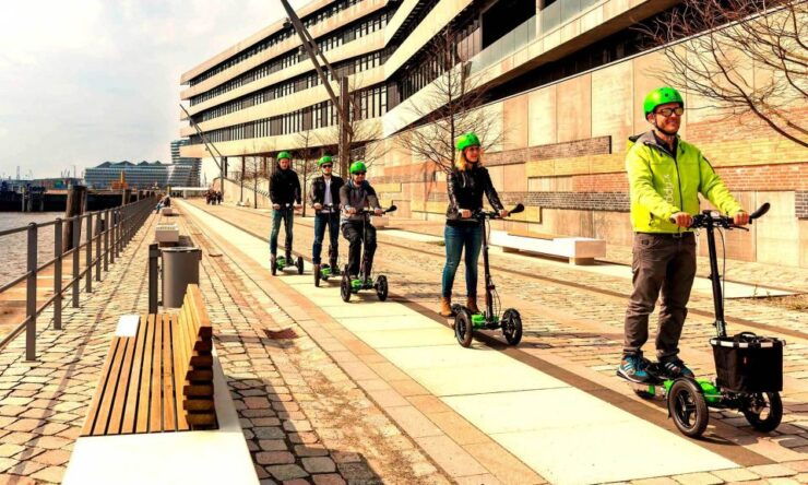 Hamburg: Sightseeing Tour With 'Scuddy' - Tour Highlights