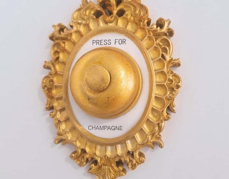 Hamburg: Soap workshop with champagne - An In-Depth Look at the Hamburg Soap Workshop