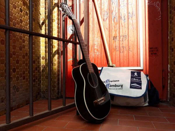 Hamburg: St. Pauli Walking Tour With Live Music - Tips for a Great Tour