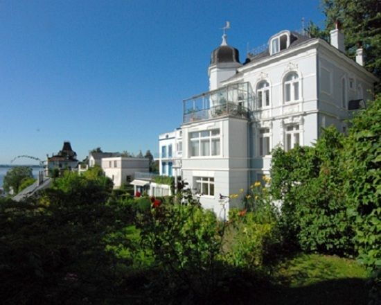 Hamburg: Tour of Blankenese on the Banks of the Elbe - Highlights of the Tour in Blankenese