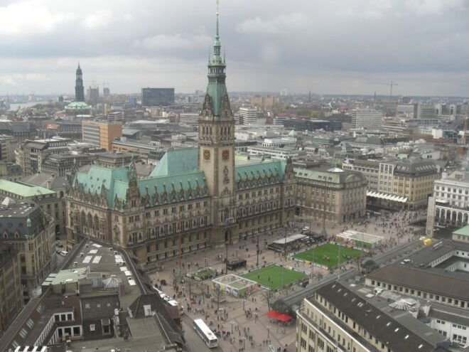 Hamburg: Town Hall, Speicherstadt, and HafenCity Tour - Pricing and Group Size