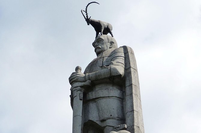 Hamburg Walking Tour With Professional Guide - Historical Landmarks Covered