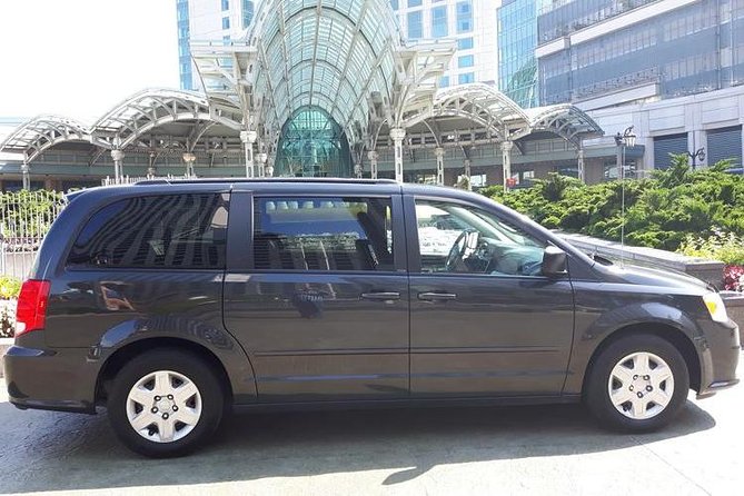 Hamilton Airport Transportation - Traveler Photos