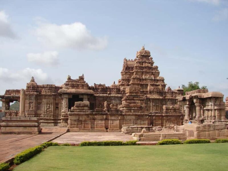 HAMPI FULL DAY TOUR FROM HOSPET - An In-Depth Look at the Hampi Full Day Tour