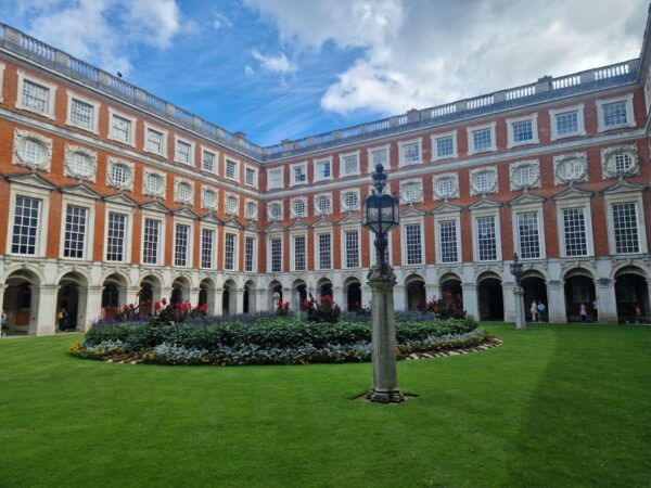 Hampton Court and Windsor Castle, a Right Royal Day Out. - Common Questions