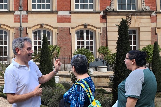 Hampton Court Guided Tour Full Day and High Tea - High Tea Experience