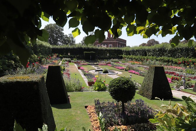 Hampton Court Guided Tour Full Day and High Tea - Booking and Pricing Details