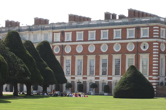 Hampton Court Palace 3hr Tour: Henry VIIIs & William IIIs Intriguing Palaces - Additional Info