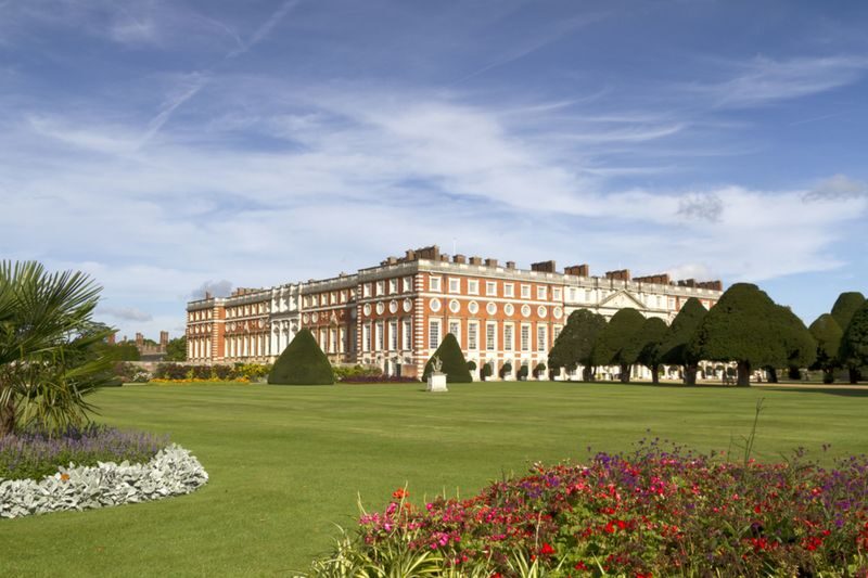 Hampton Court Palace and Gardens Ticket - Give the gardens more than a quick lap