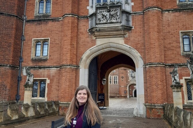 Hampton Court Palace Private Tour With an Accredited Expert Guide - Common Questions